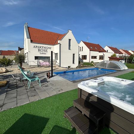 Apartmany Rose Ледніце Екстер'єр фото