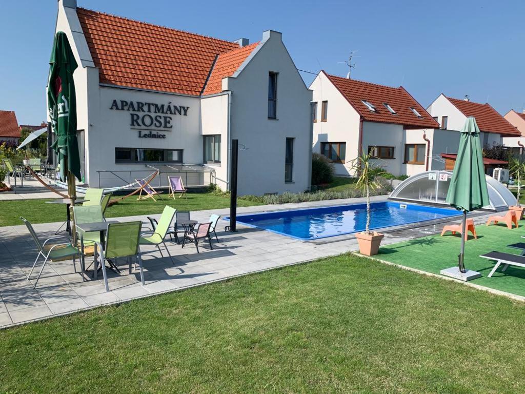 Apartmany Rose Ледніце Екстер'єр фото