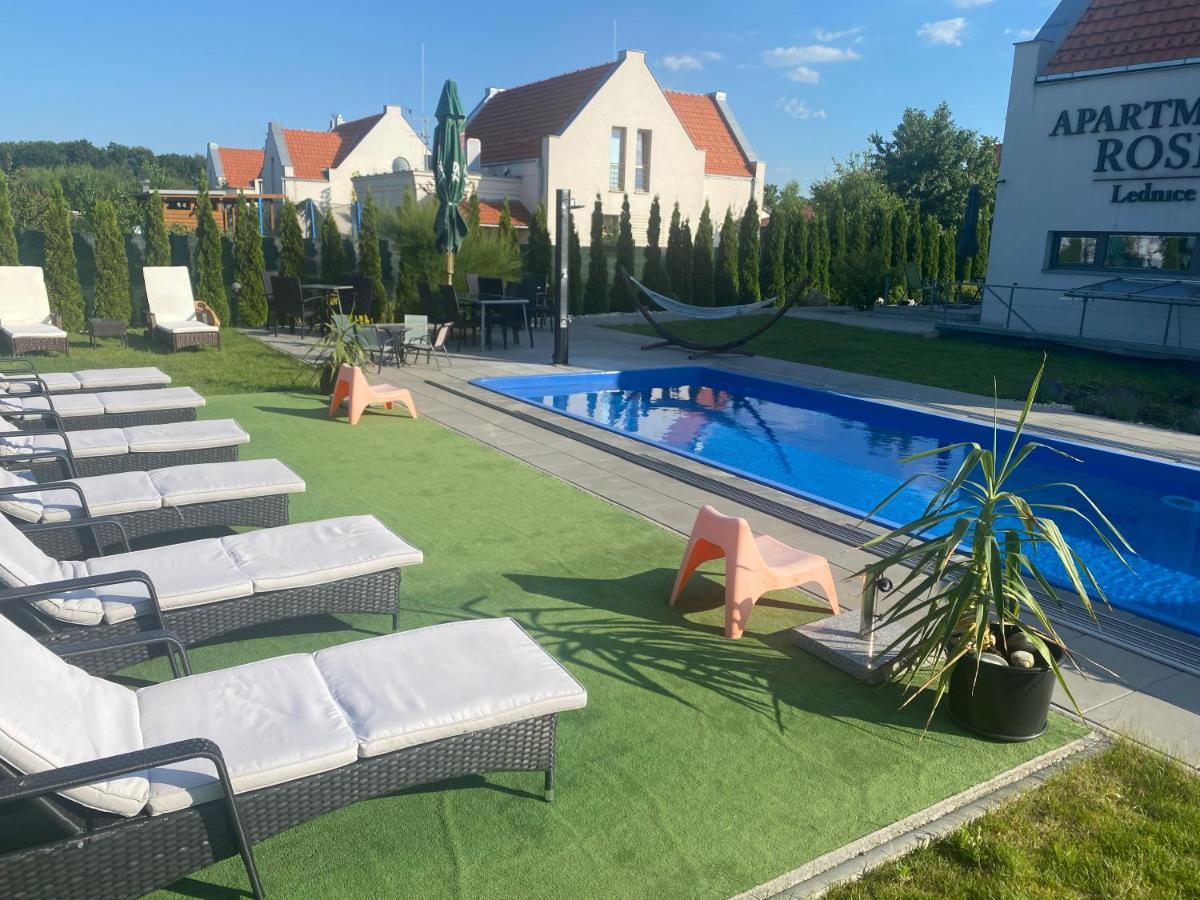 Apartmany Rose Ледніце Екстер'єр фото